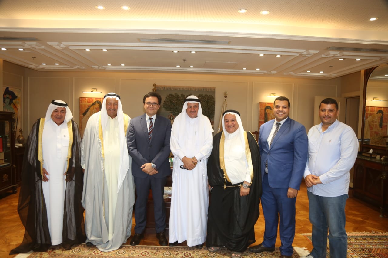 وزير الثقافة يلتقي مشايخ شمال سيناء لبحث تعزيز العمل الثقافي في المحافظة