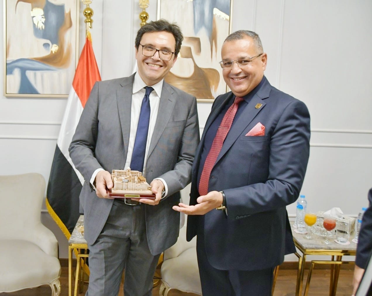 The Minister of Culture meets with the Governor of South Sinai to discuss implementing several projects and events within the "New Beginning for Human Building" initiative in the governorate.